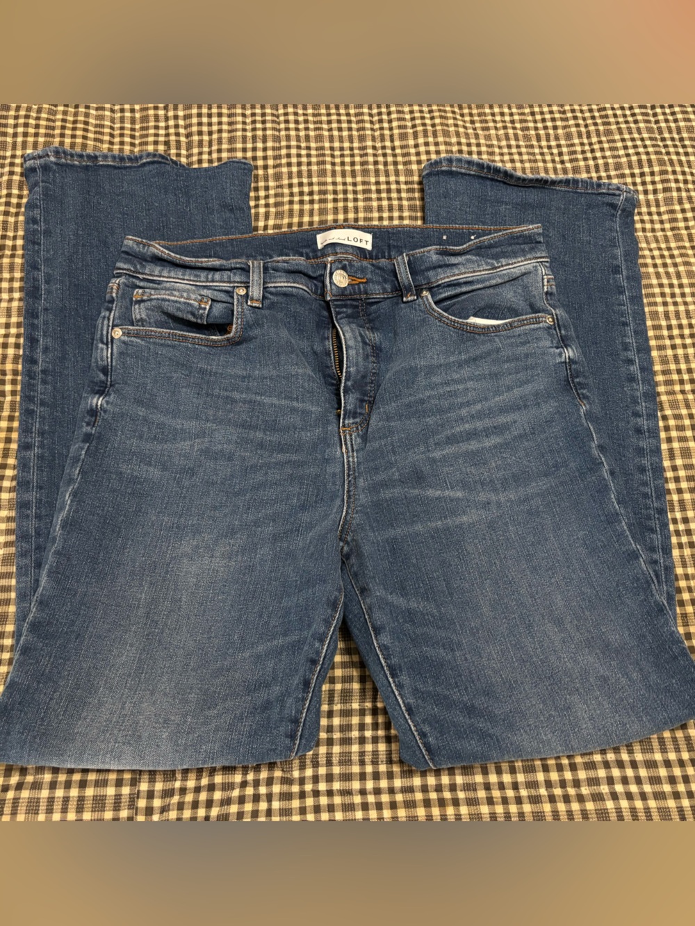 LOFT stylish Women's Boot Cut Jeans in Medium Blue Wash